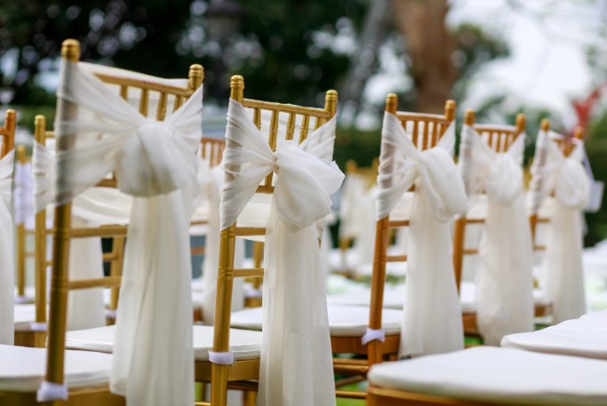 стільці для весілля в оренду стільці для весілля в оренду